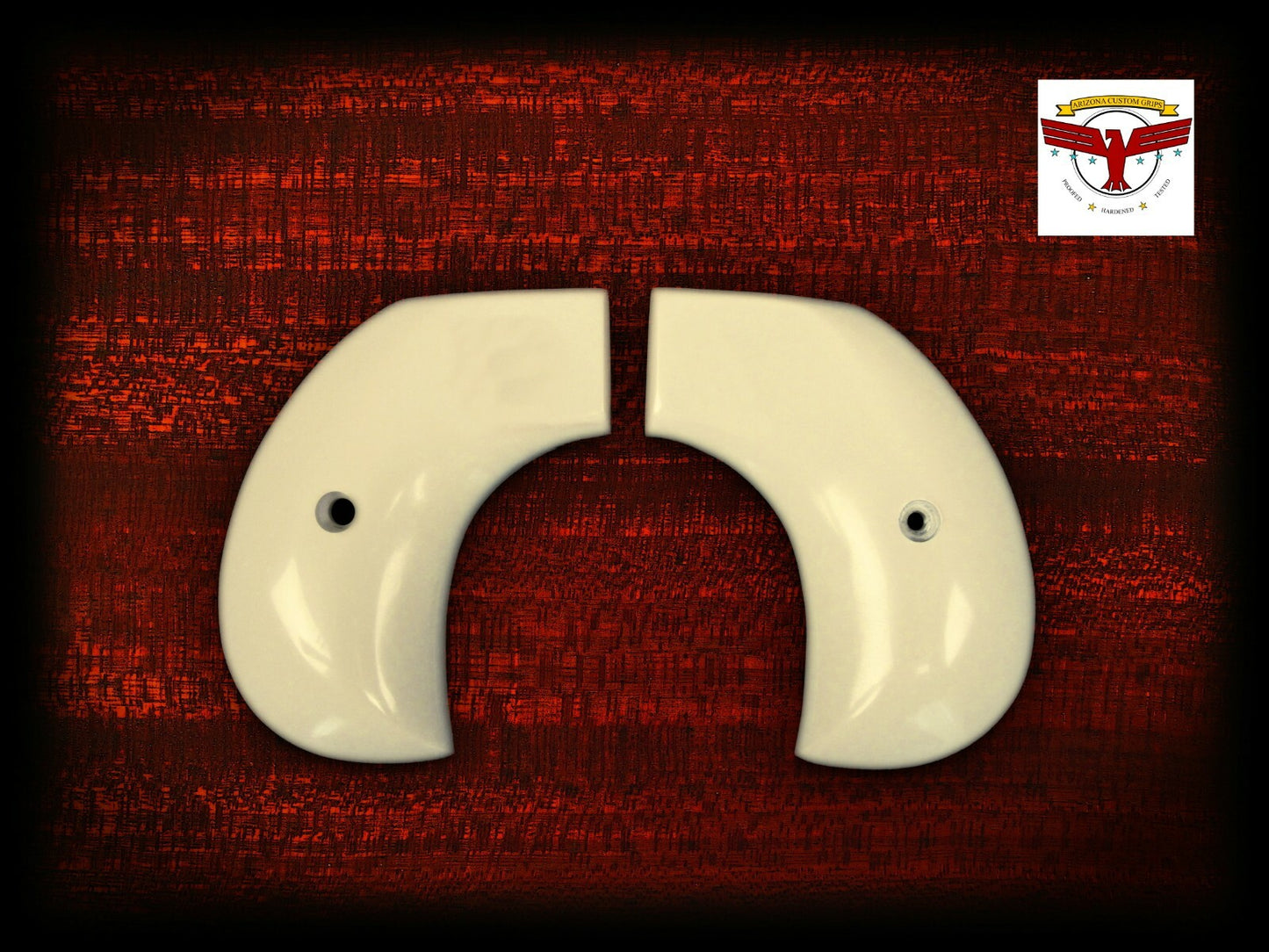 RUGER BIRDSHEAD VAQUERO, NEW VAQUERO, & WRANGLER GRIPS ~ MT WHITE IVORY QR