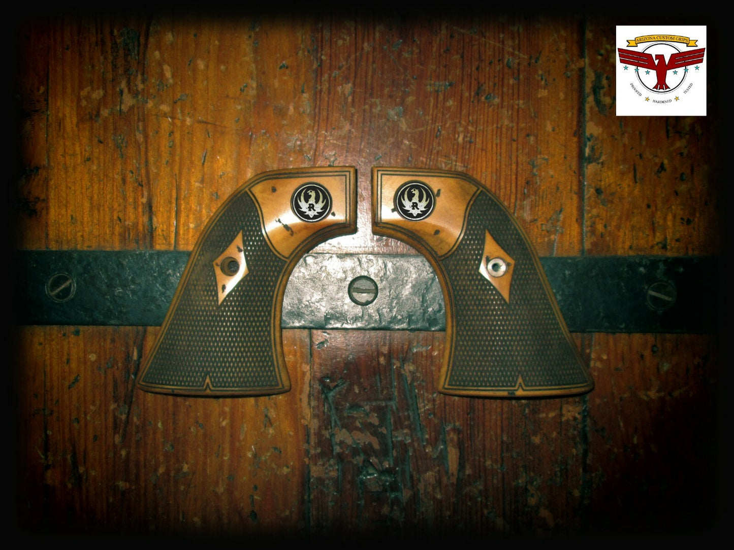 RUGER WRANGLER & SUPER WRANGLER GRIPS ~ MAGNA-TUSK™ ~ Aged Ivory Classic Check