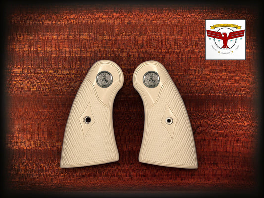 COLT PYTHON MAGNA-TUSK™ GRIPS – WHITE IVORY, CLASSIC STYLE CHECKERING