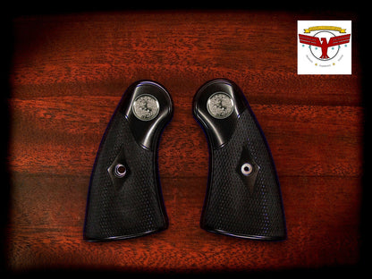 COLT PYTHON MAGNA-TUSK™ GRIPS – BLACK IVORY CLASSIC CHECKERING