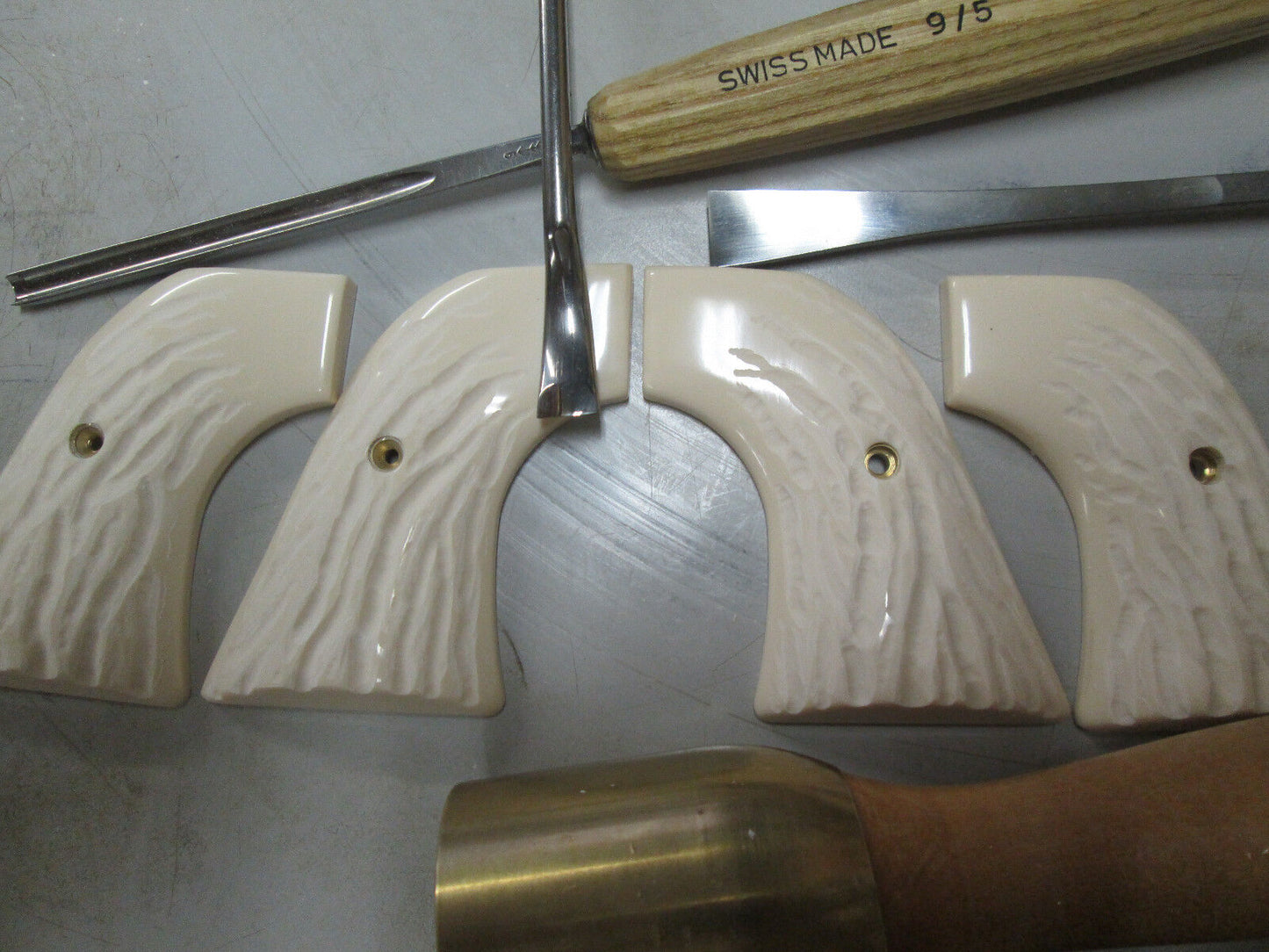RUGER WRANGLER & SUPER WRANGLER GRIPS ~ MAGNA-TUSK™ ~ Az Custom Stag™ B-Western