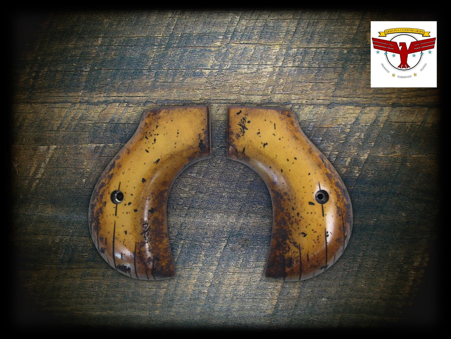 CIMARRON / UBERTI LIGHTNING MAGNA-TUSK™ 2P AGED DISTRESSED IVORY GRIPS