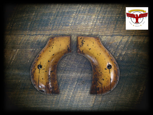 CIMARRON / UBERTI LIGHTNING MAGNA-TUSK™ 2P AGED DISTRESSED IVORY GRIPS